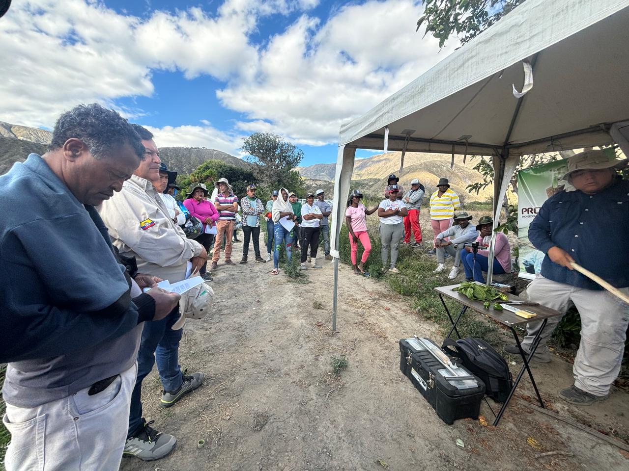 Jornada práctica de capacitación para agricultores
